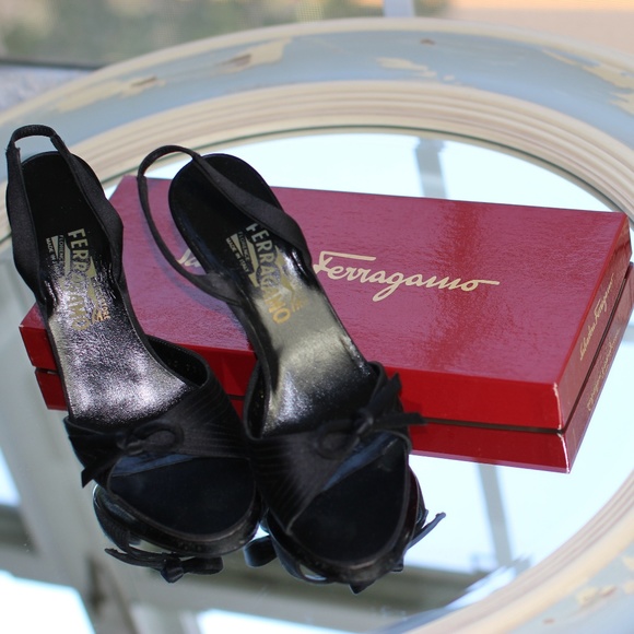 Salvatore Ferragamo Shoes - Salvatore Ferragamo Magnolia Slingback Pump